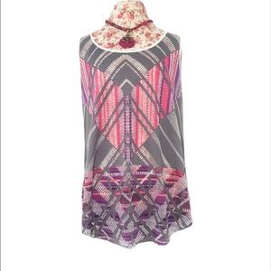 Ava & Viv Colorful Geometric Print Tank Top